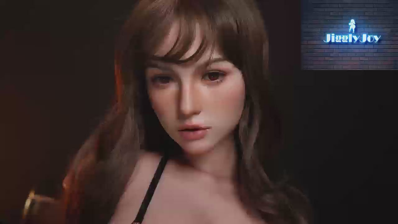 Winnie (JIGGLY JOY F cup Full Silicone Ultra Realistic Torso-Size 101CM)